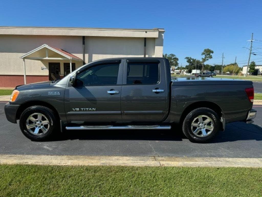 2012 NISSAN Titan