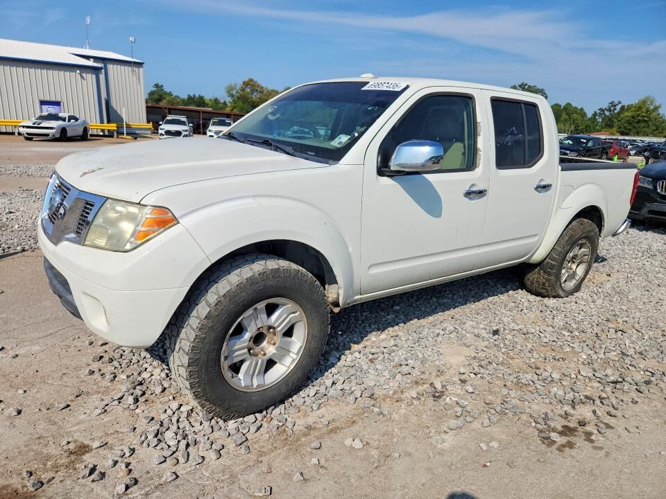 2015 NISSAN Frontier