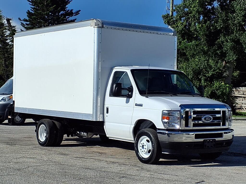 2023 FORD E-450