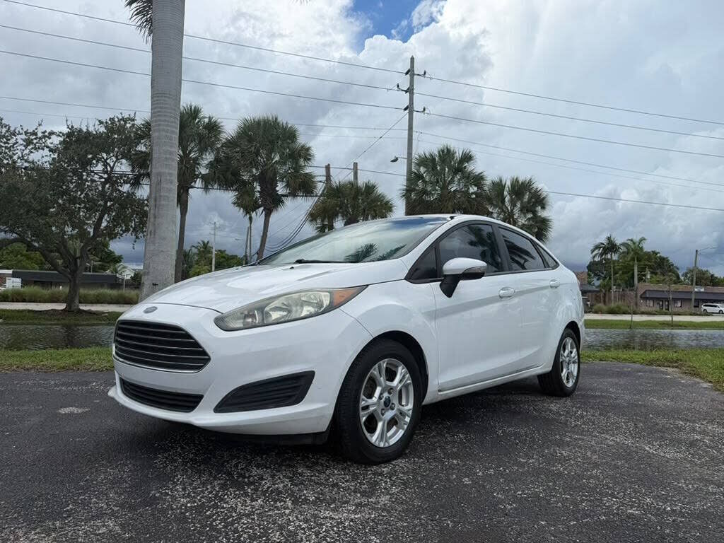 2016 FORD Fiesta