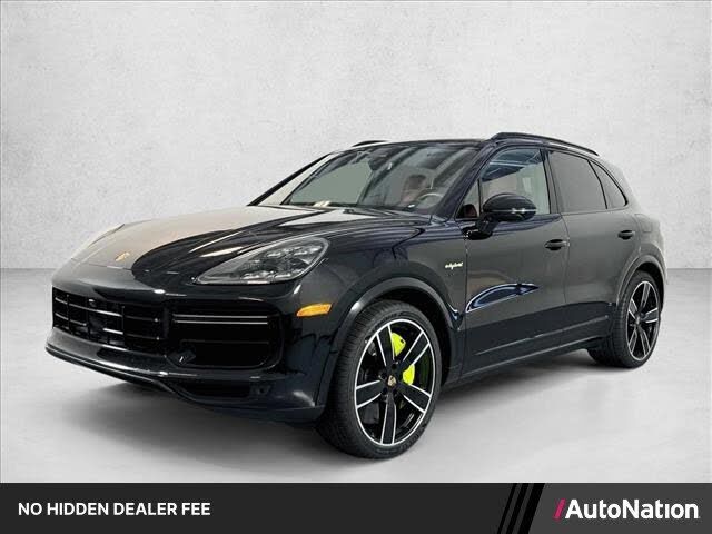 2023 PORSCHE Cayenne