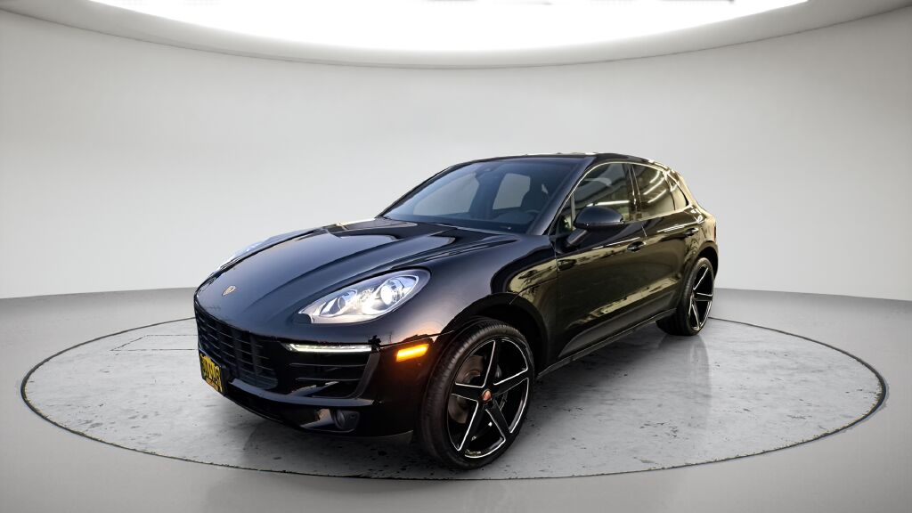 2018 PORSCHE Macan