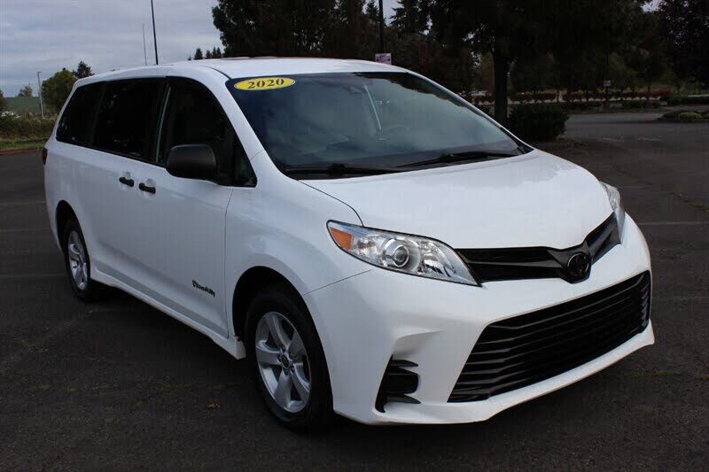 2020 TOYOTA Sienna