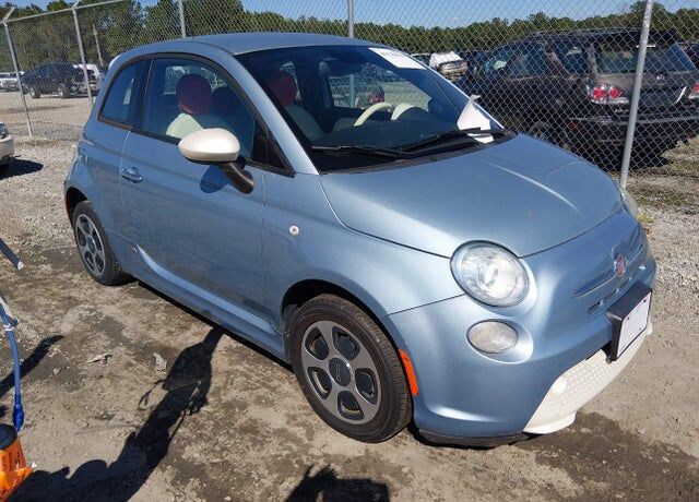 2015 FIAT 500