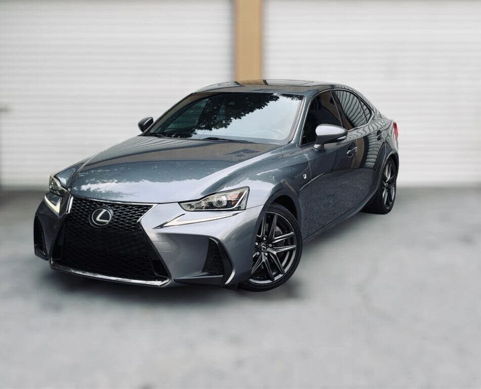 2017 LEXUS IS