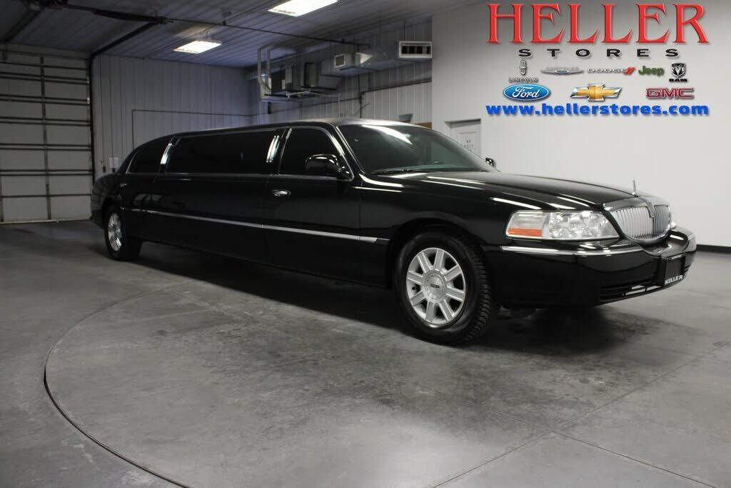 2007 LINCOLN Town Car