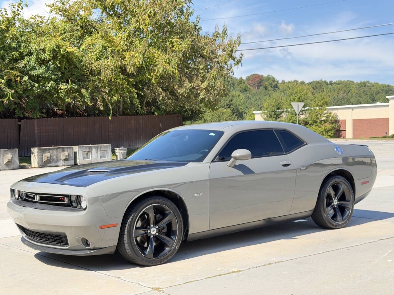 2017 DODGE Challenger