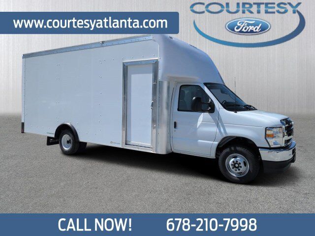 2027 FORD E-450