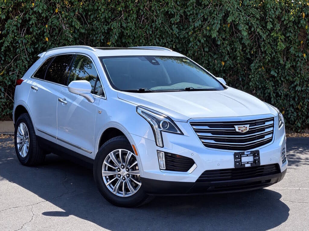 2017 CADILLAC XT5