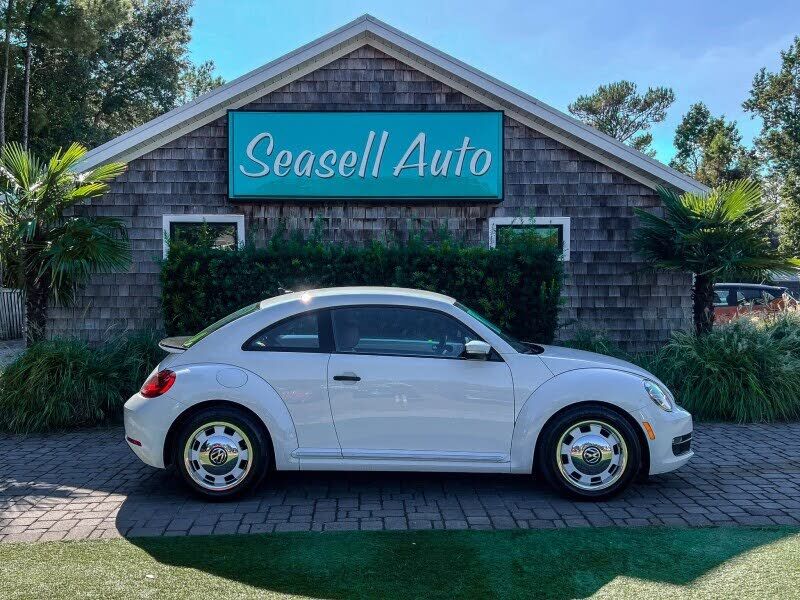 2015 VOLKSWAGEN Beetle