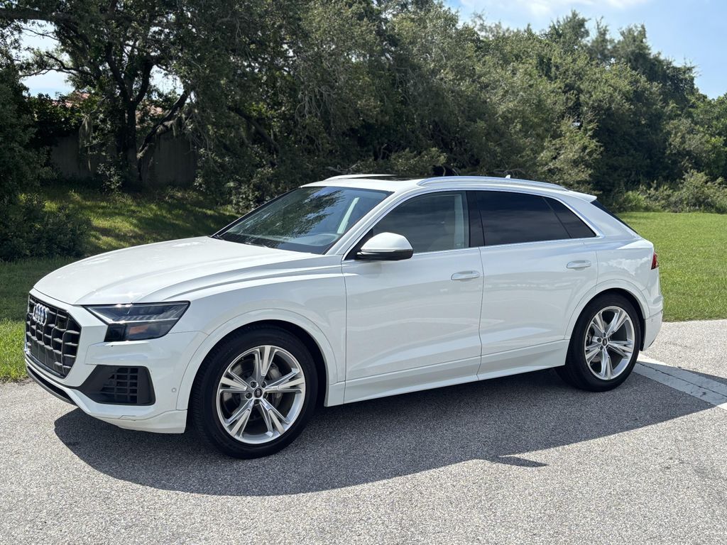 2021 AUDI Q8