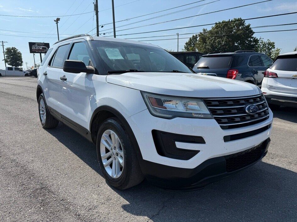 2017 FORD Explorer