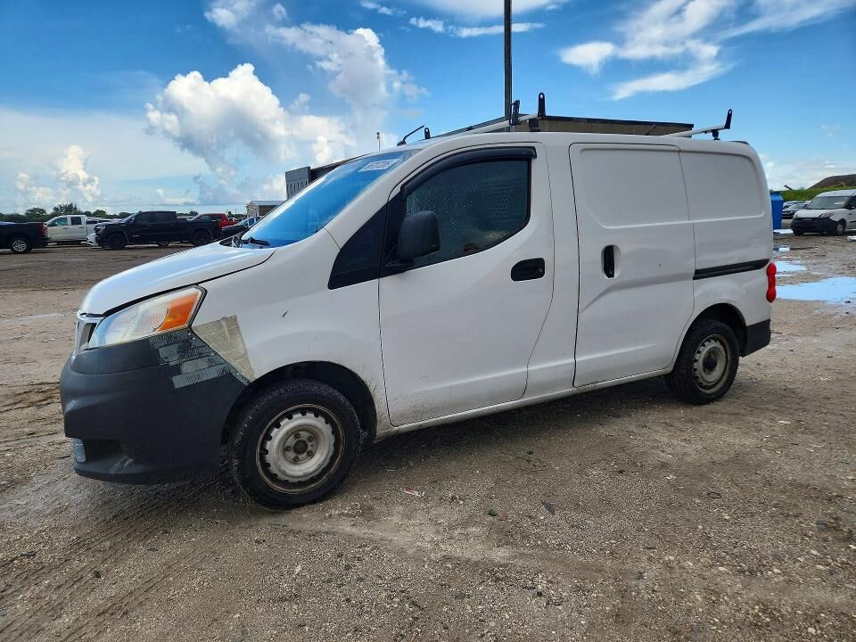 2015 NISSAN NV200
