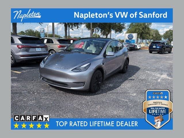 2025 TESLA Model Y