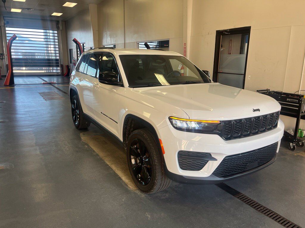 2024 JEEP Grand Cherokee