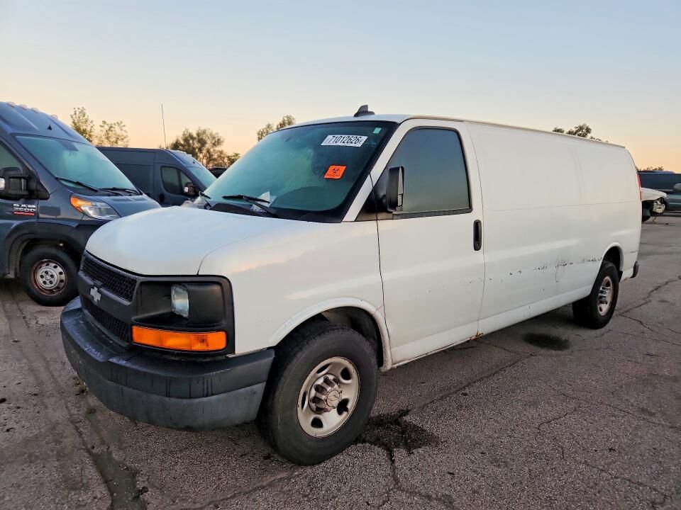 2016 CHEVROLET Express