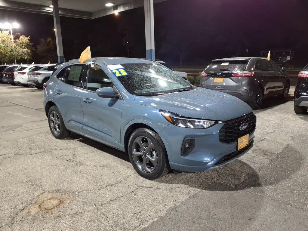 2023 FORD Escape