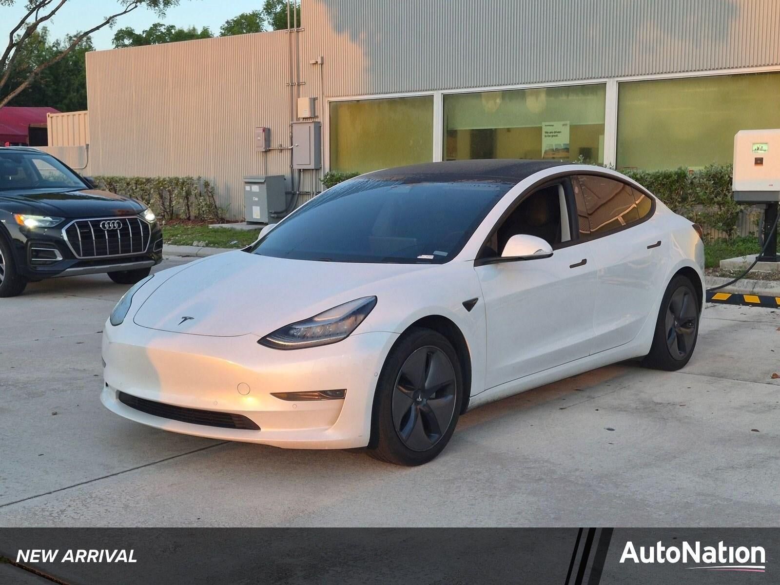 2020 TESLA Model 3