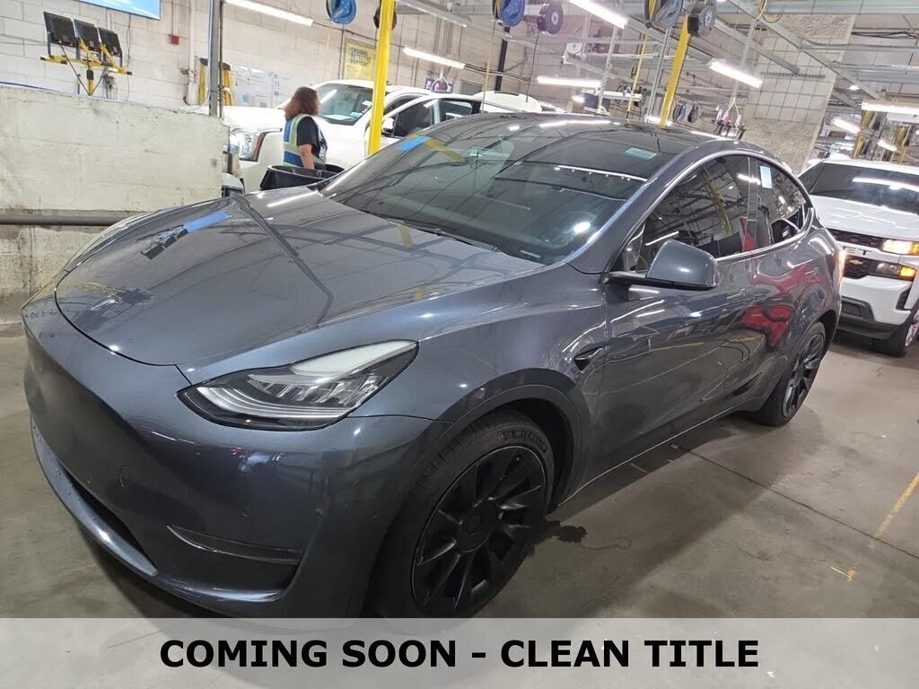 2022 TESLA Model Y