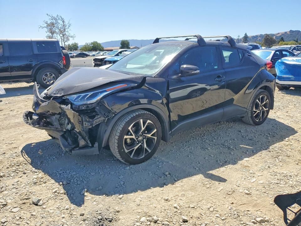 2021 TOYOTA C-HR