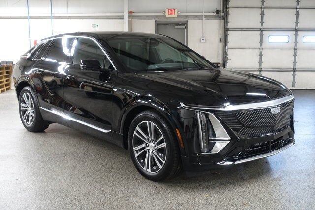 2025 CADILLAC Lyriq