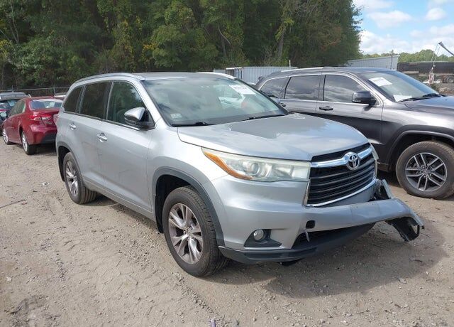 2015 TOYOTA Highlander