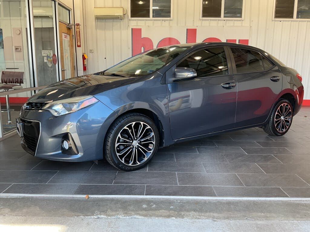 2016 TOYOTA Corolla