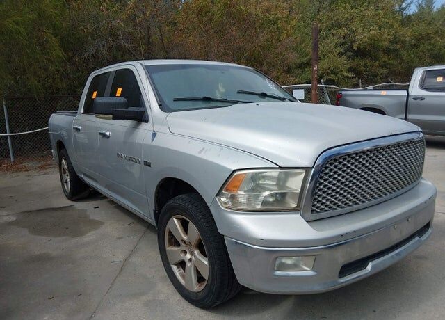 2011 DODGE Ram