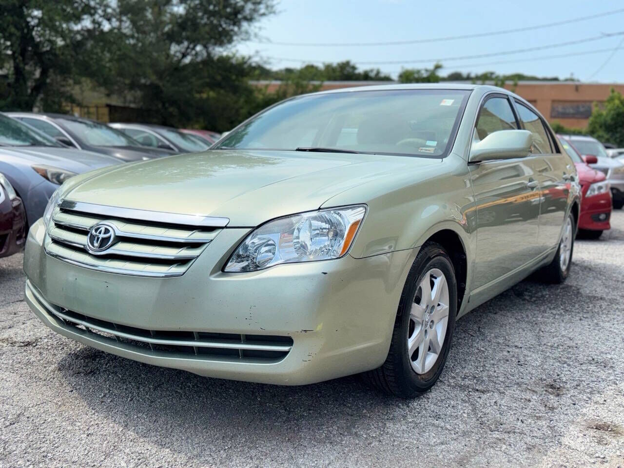 2005 TOYOTA Avalon