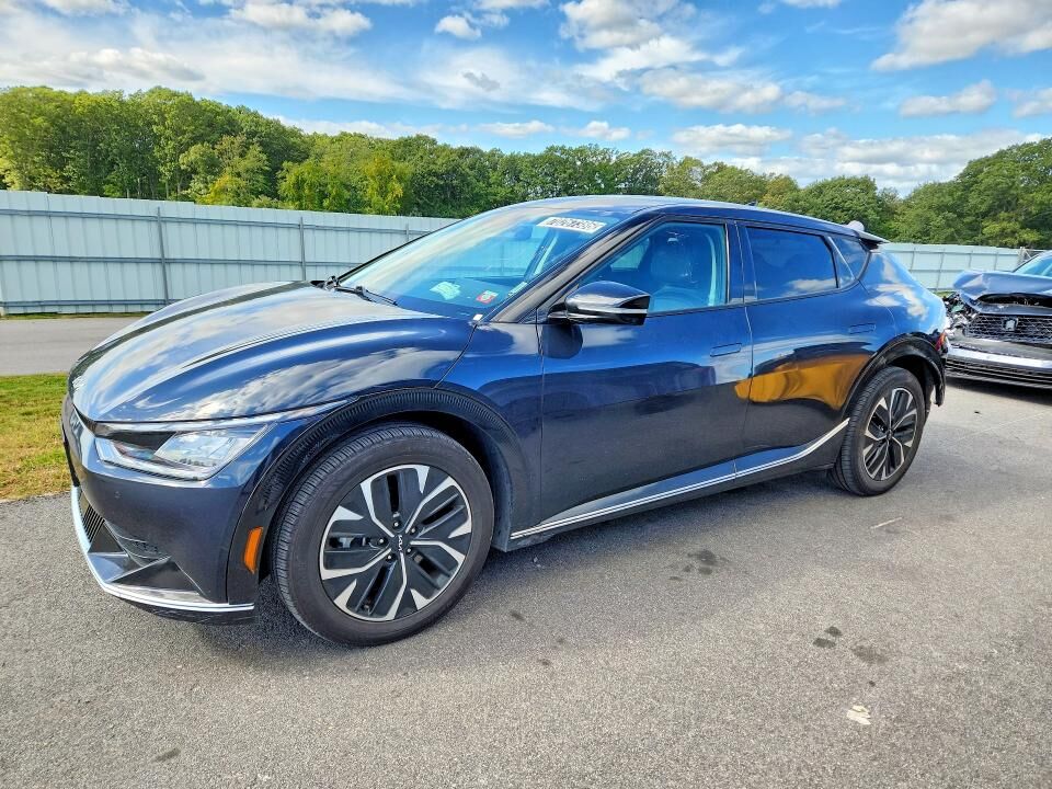 2023 KIA EV6