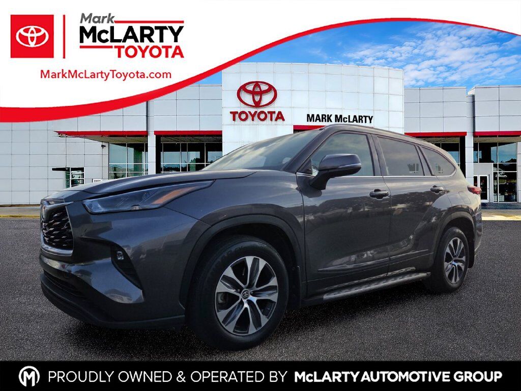 2022 TOYOTA Highlander