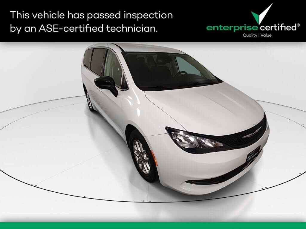 2024 CHRYSLER Voyager