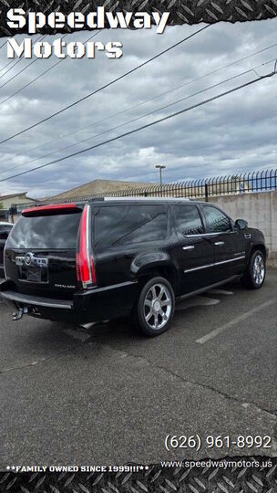 2010 CADILLAC Escalade