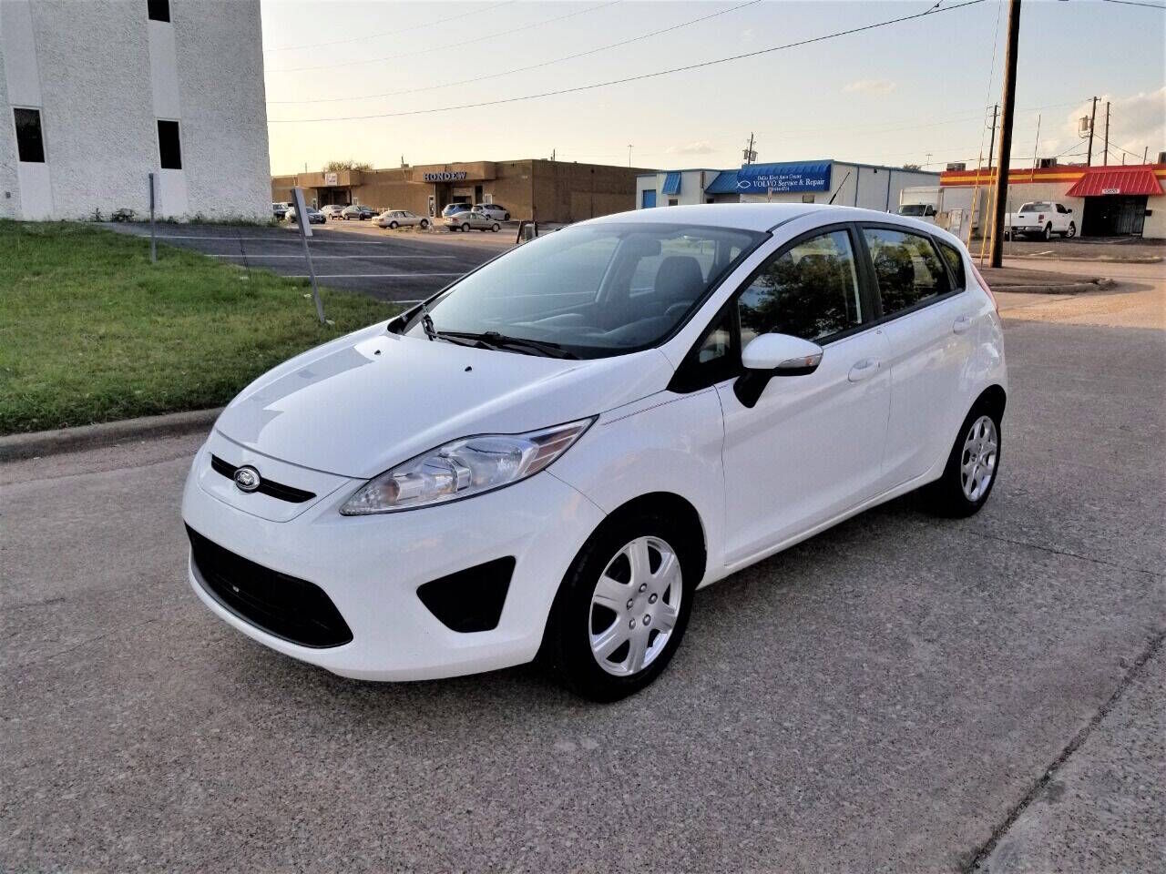 2013 FORD Fiesta