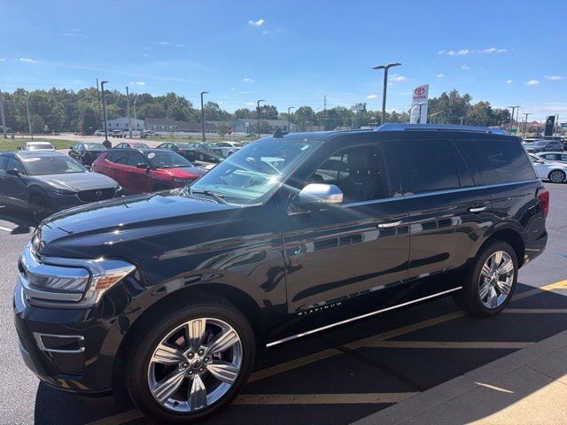 2023 FORD Expedition