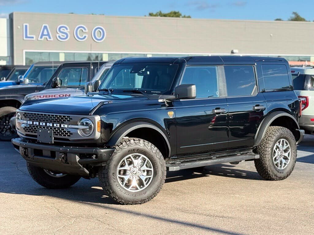 2024 FORD Bronco