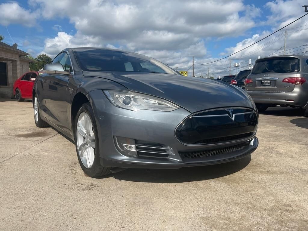 2012 TESLA Model S