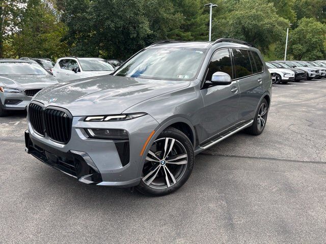2023 BMW X7