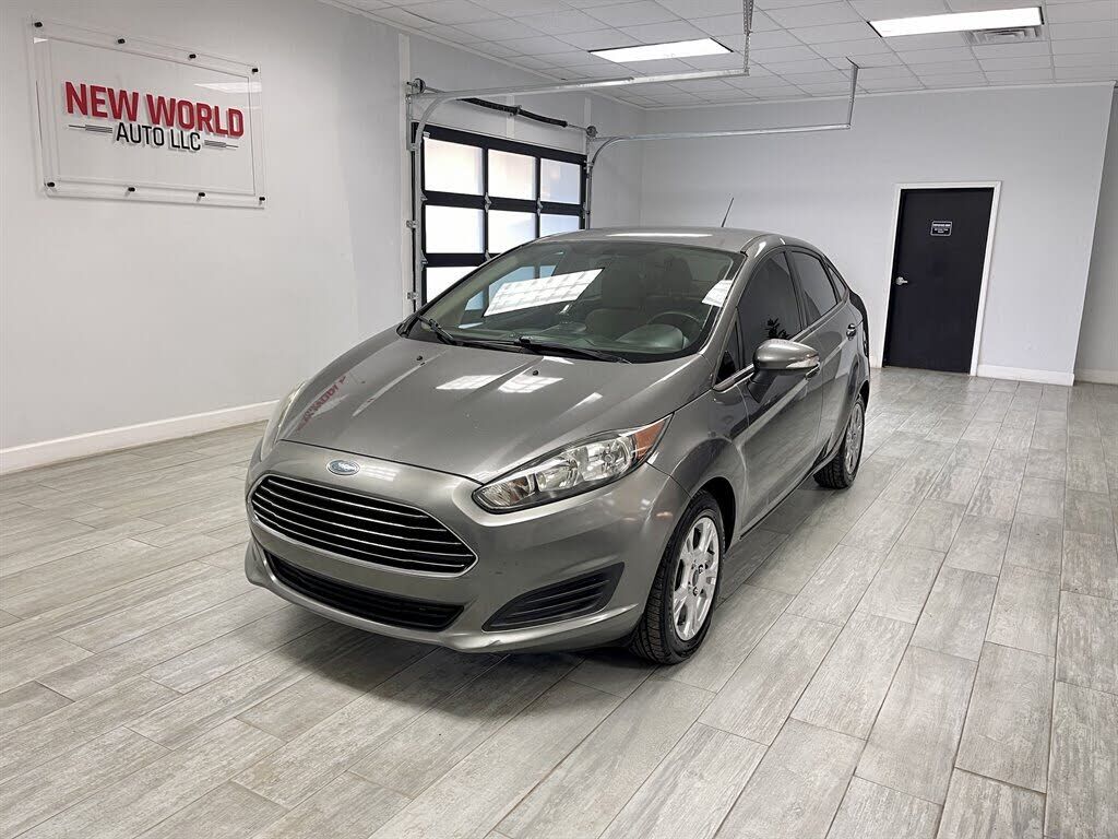 2014 FORD Fiesta
