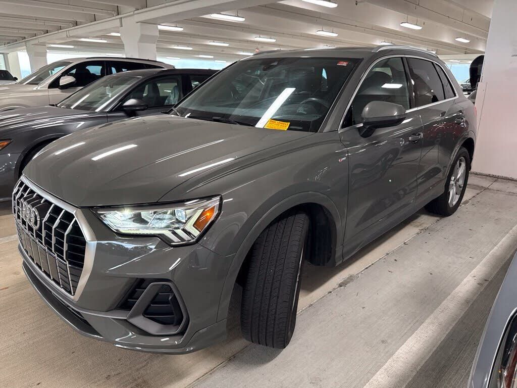 2024 AUDI Q3