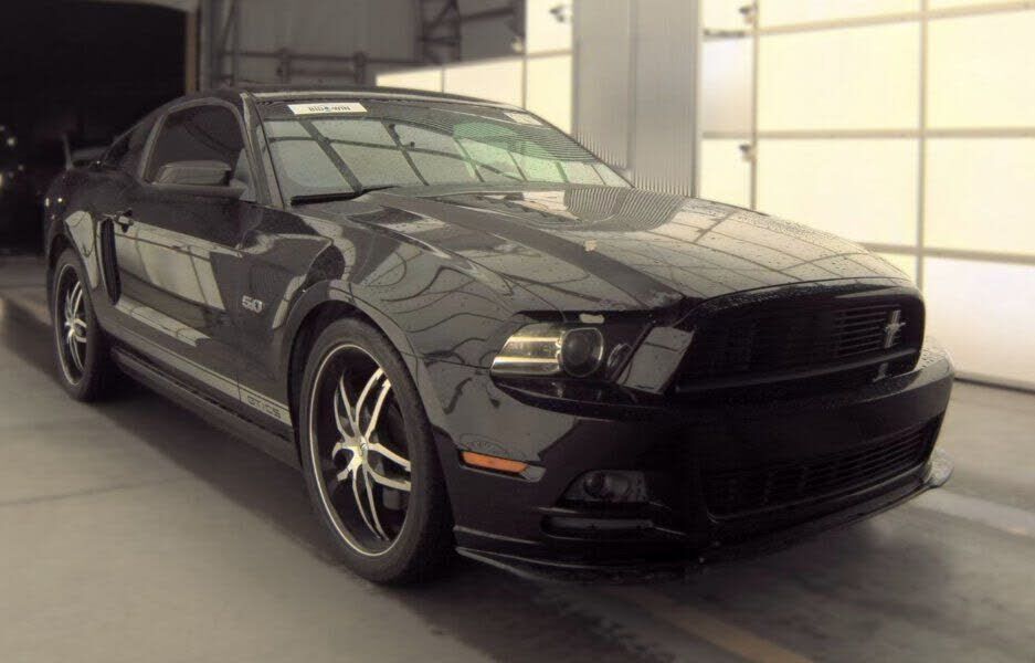 2013 FORD Mustang