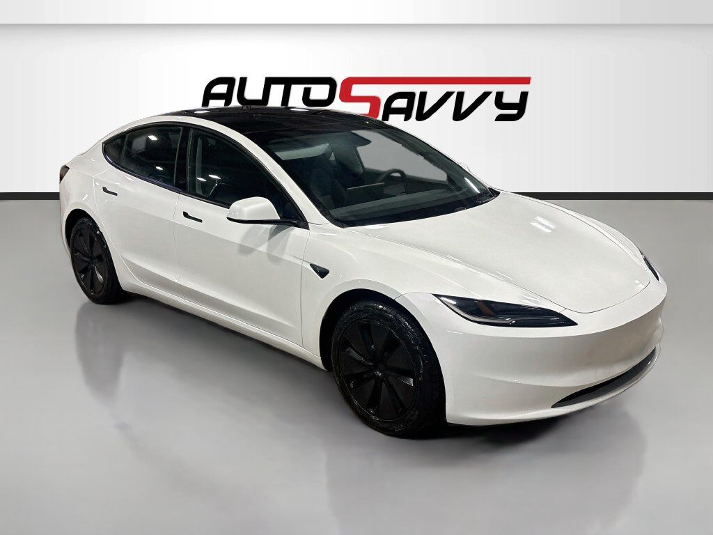 2025 TESLA Model 3