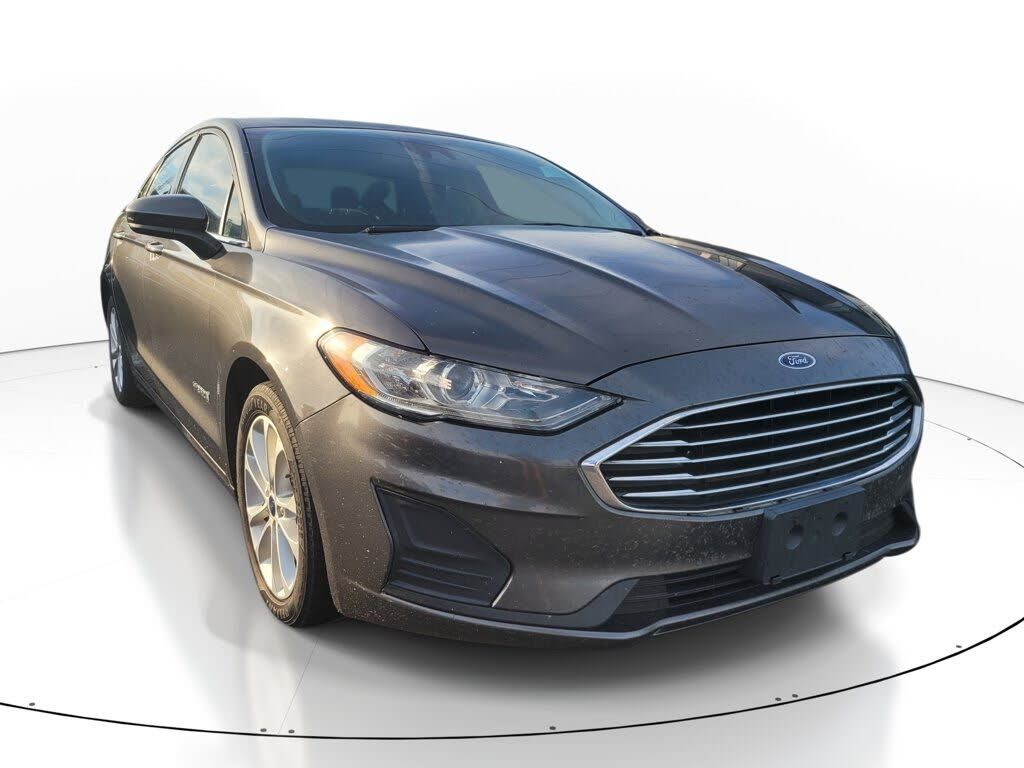 2019 FORD Fusion