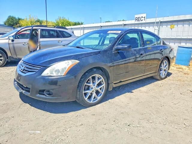 2010 NISSAN Altima