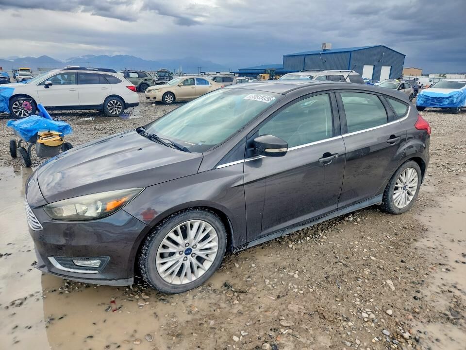 2016 FORD Focus