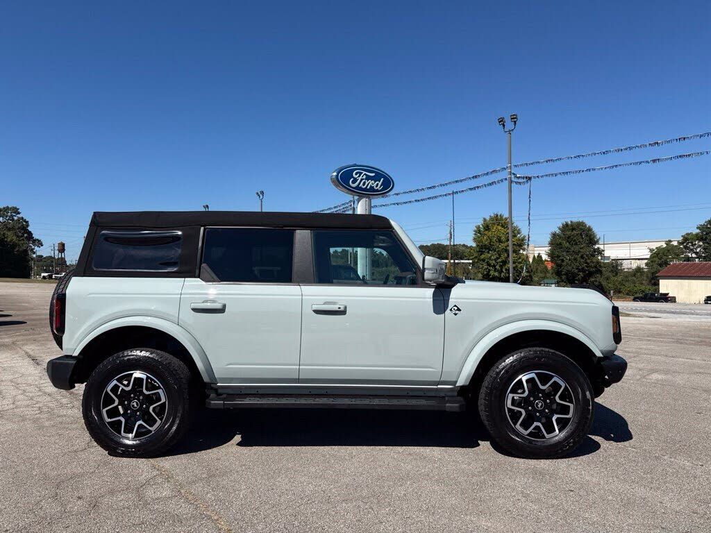 2024 FORD Bronco
