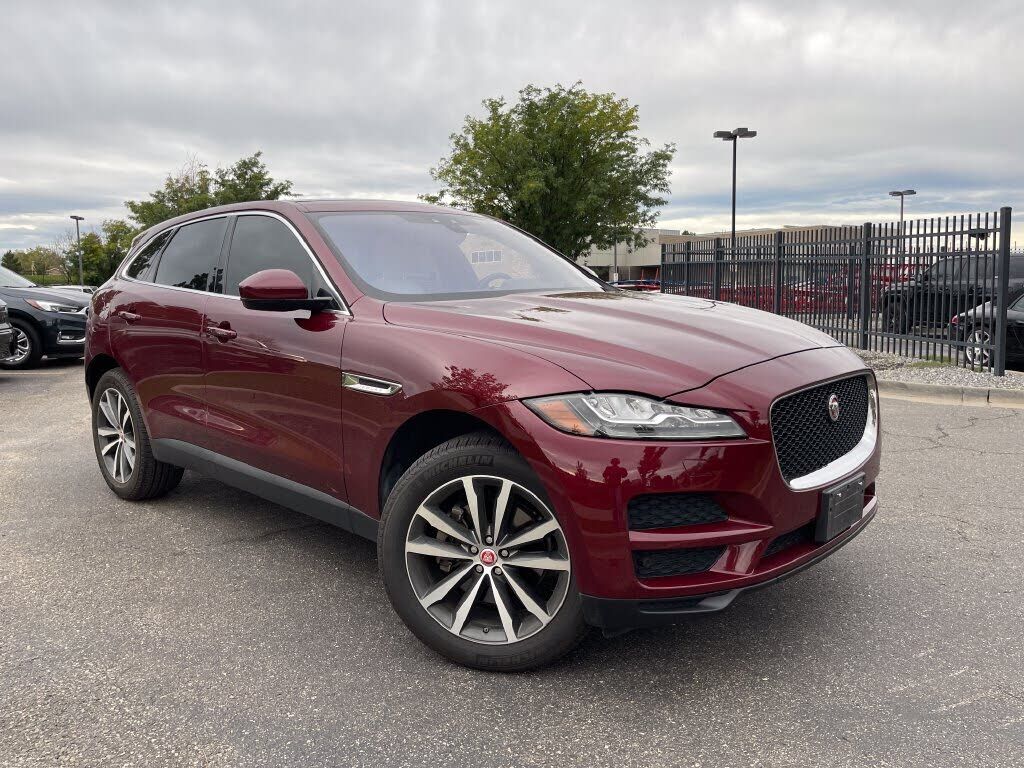 2017 JAGUAR F-Pace