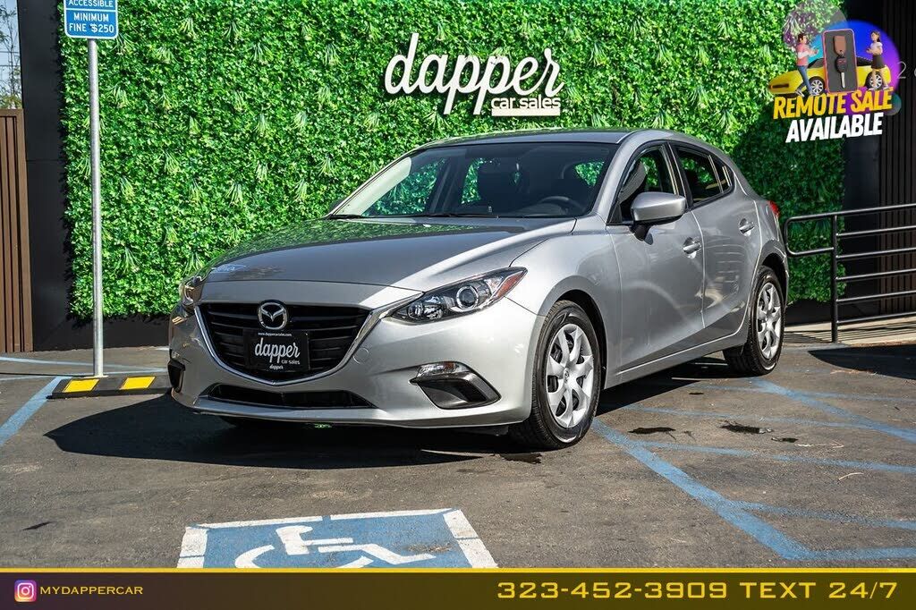2016 MAZDA Mazda3