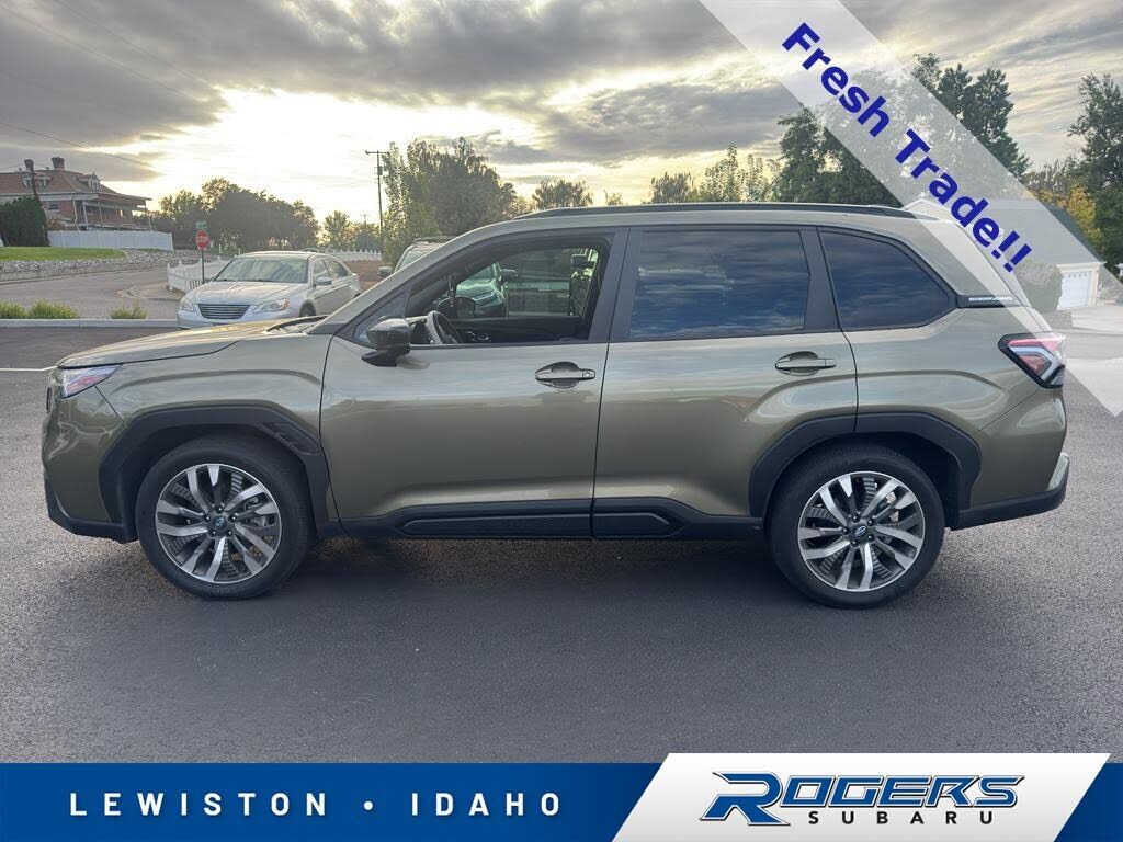 2025 SUBARU Forester