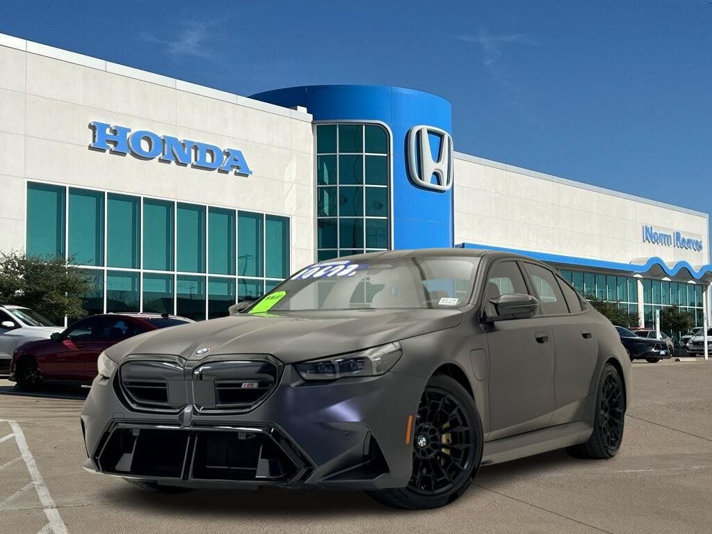 2025 BMW M5